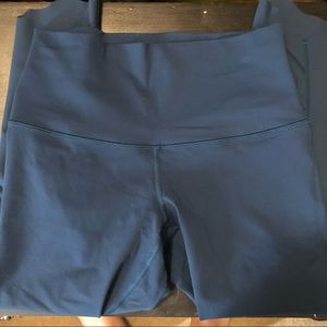 Lululemon Wunder Under Scallop
